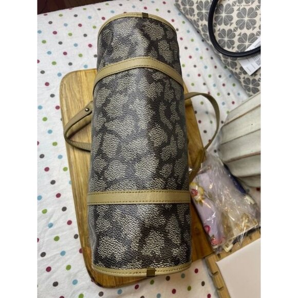 Yves Saint Laurent Giraffe Print Boston ag - Picture 4 of 7